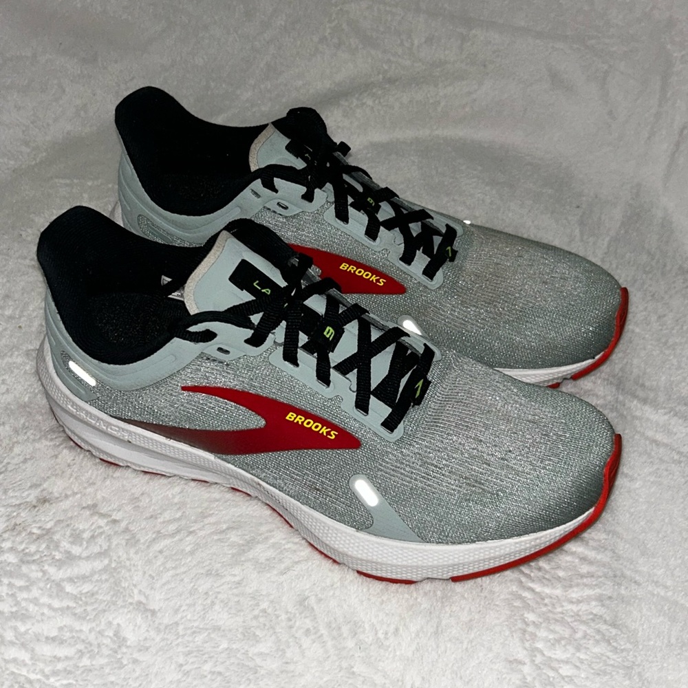 Brooks Launch 9 Lightweight Womens Size 8.5 Blue Surf